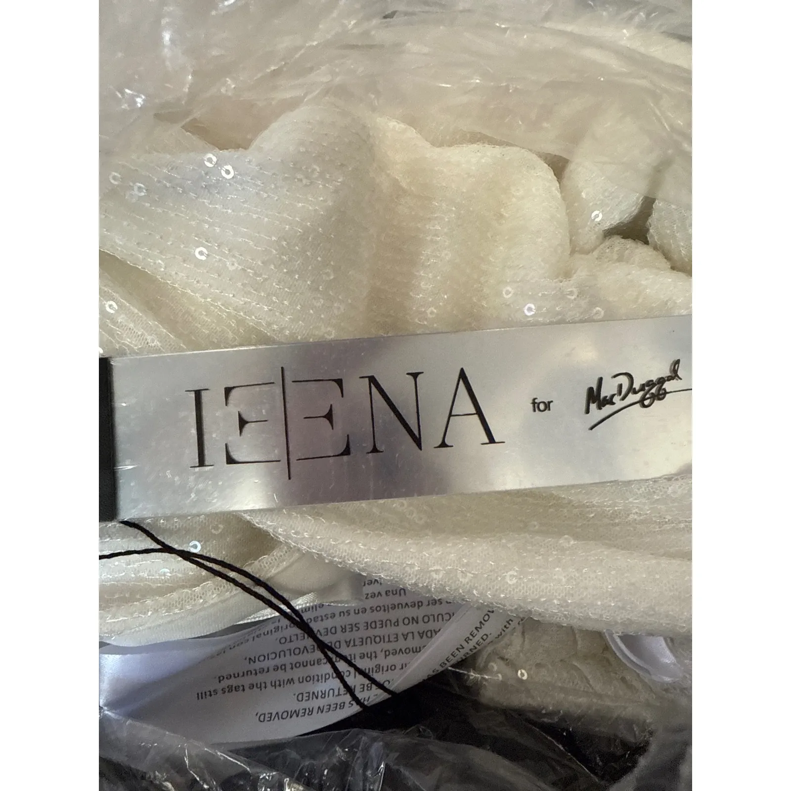 NWT MAC DUGGAL V-NECK SEQUIN WRAP WAIST GOWN‎ WHITE
26598 Sz 0 $398 - Image 4