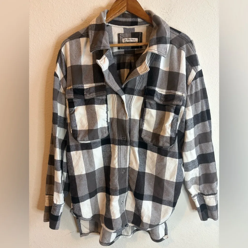 Free People We the Free Izzy Plaid Flannel Cargo Shirt Shacket in Black /Cream - Image 3