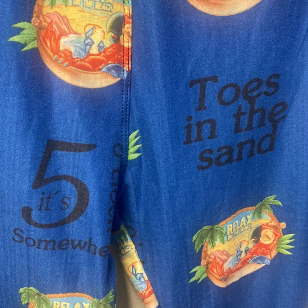 Calling all my partot heads. Its 5 oclock jimmy buffett leggings size s… Blue - Image 2