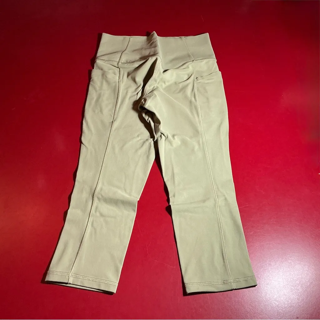 Athleta Leggings Womens S Salutation Capri Pants Sage Green Stretch Yoga Pilates - Image 2