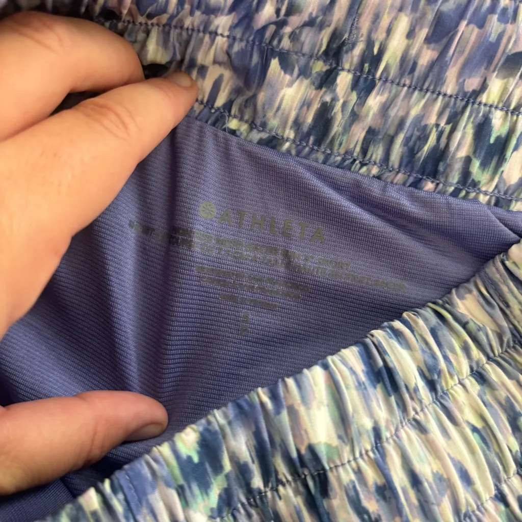 athleta mesh racer run printed purple shorts - Image 6