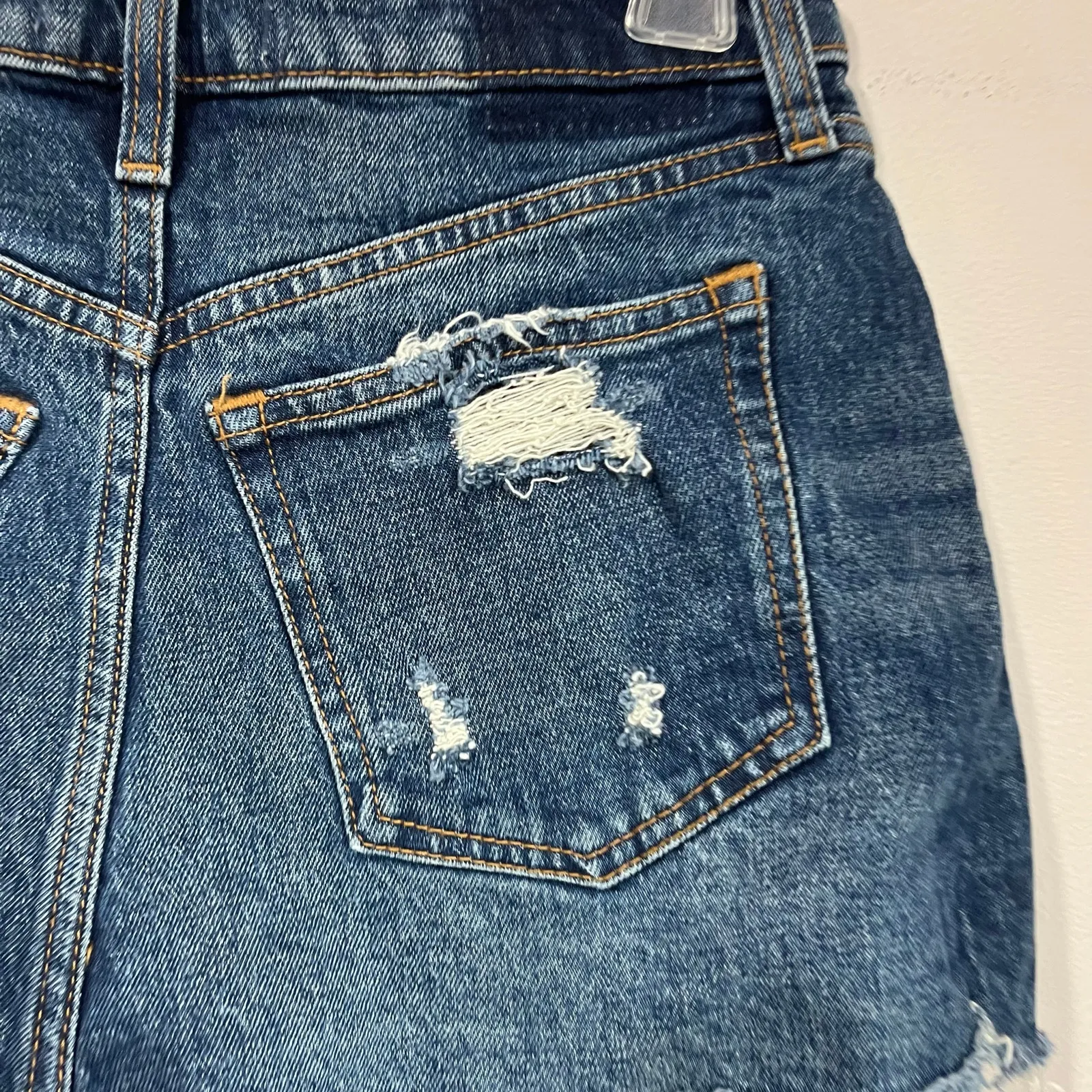 Abercrombie Mom Short Mid Rise Curve Love Size 24 Distressed Denim Shorts - Image 4