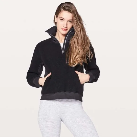 Lululemon  Stand Out Sherpa Half Zip Pullover in Black - Image 9