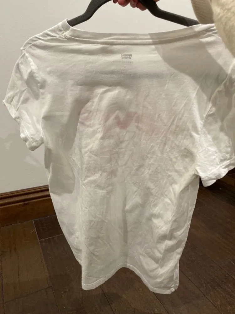 Levi’s T-shirt - Image 2