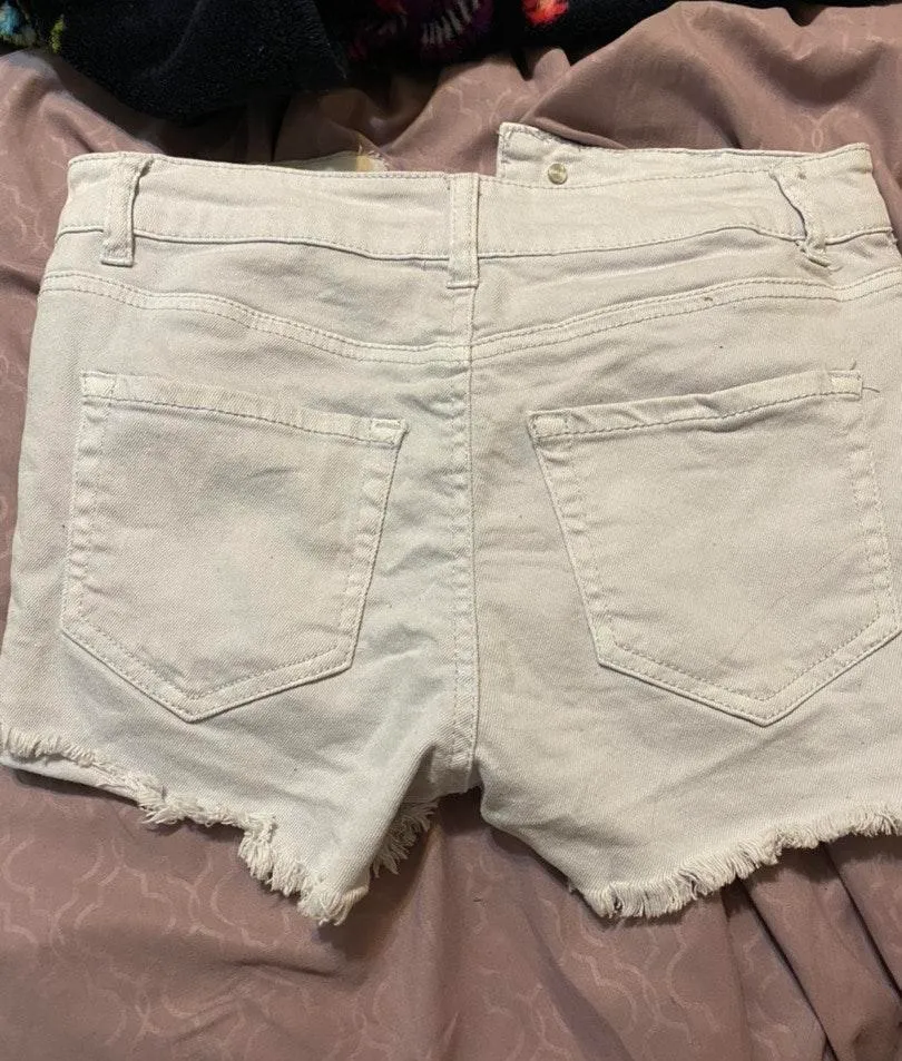 Refuge Jean Shorts  - Image 2