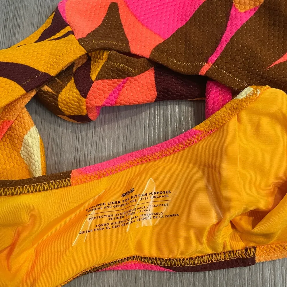 Aerie Tropical Leaf Print Textured Pink/Orange/Red/Brown Bikini bottoms size XL - Image 4