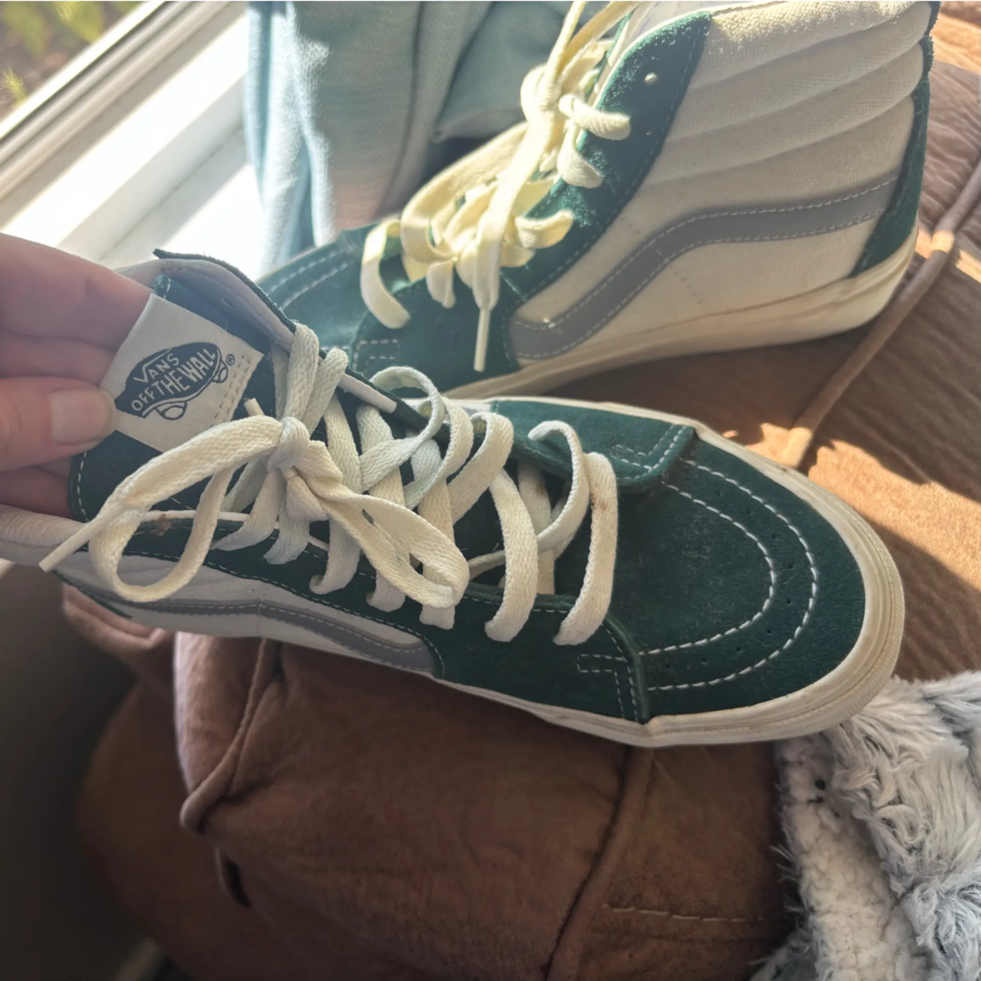 Vans High-Top Sneakers in Green and White - Image 3