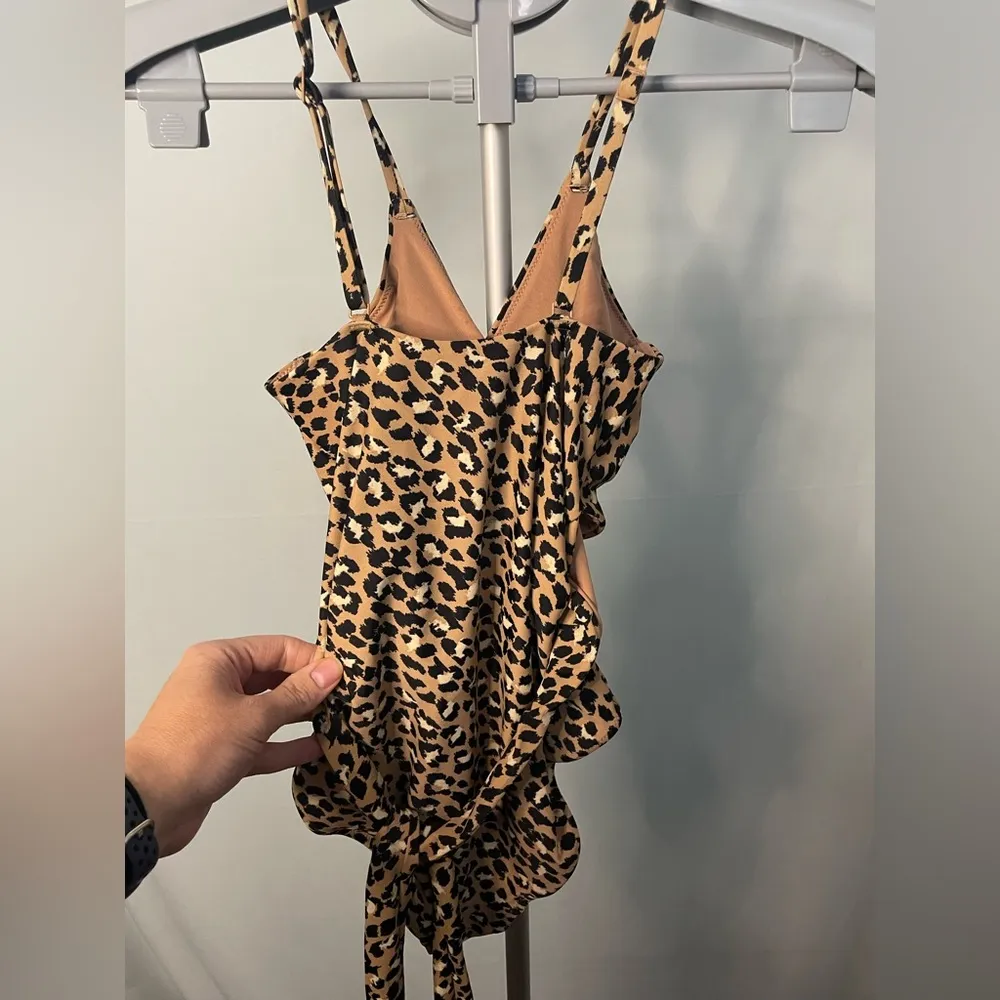 Aerie Leopard Full Coverage One‎ Piece Swimsuit | XS LONG - Image 7