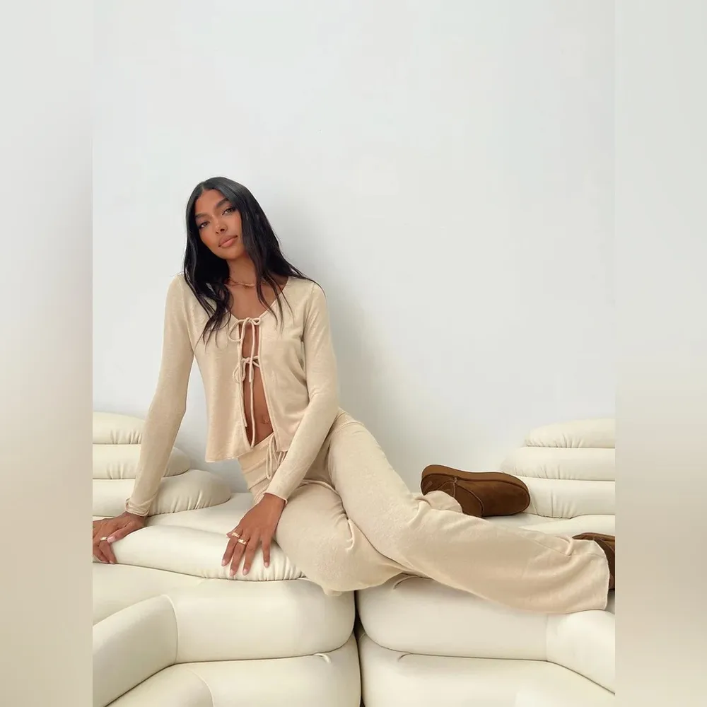 Laurelie Set Beige - Image 3