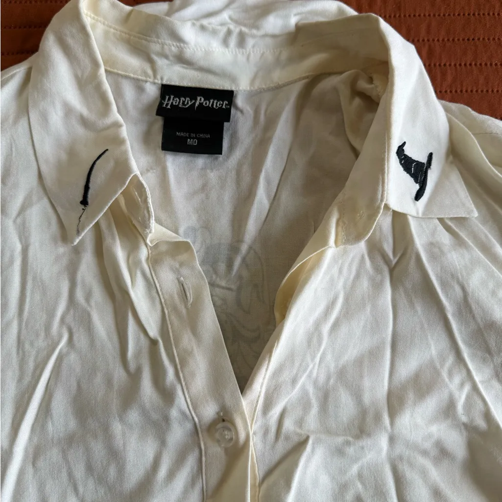 Harry Potter Cream Button Down Shirt White Size undefined - Image 4