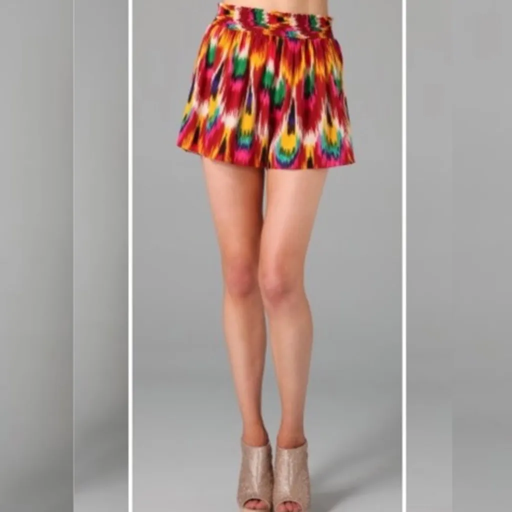 Alice + Olivia Ikat Tribal Wave Print Silk Shorts, Size S - Image 2