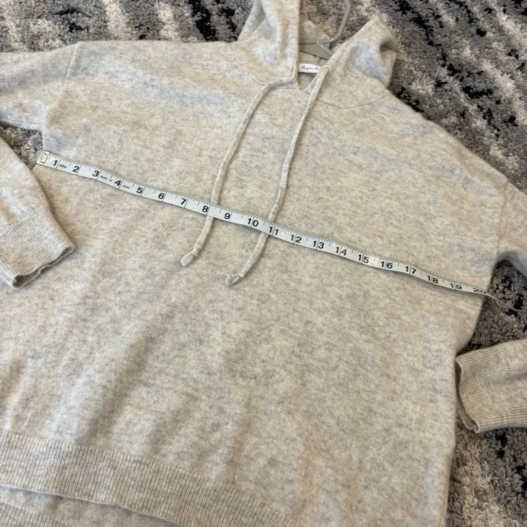 Harper Lane Gray Hooded 100% Cashmere Sweater with Blue/Black Stripe Small - Image 8