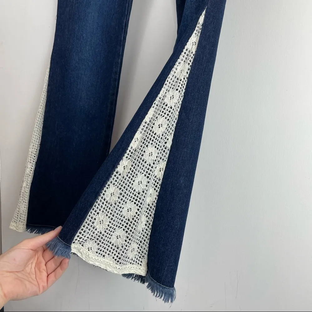Vintage Flare Crochet Cut Out Hem Jeans Sz 4 Dark Wash Boho Blue - Image 5