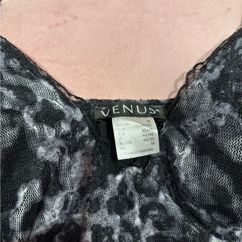 VENUS Black and Gray Leopard Print peplum top M - Image 6