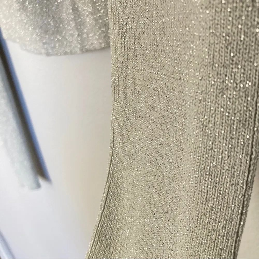 Camila Coelho  Kamari Cut Out Metallic Top Silver Holiday Party Festive Concert M - Image 7