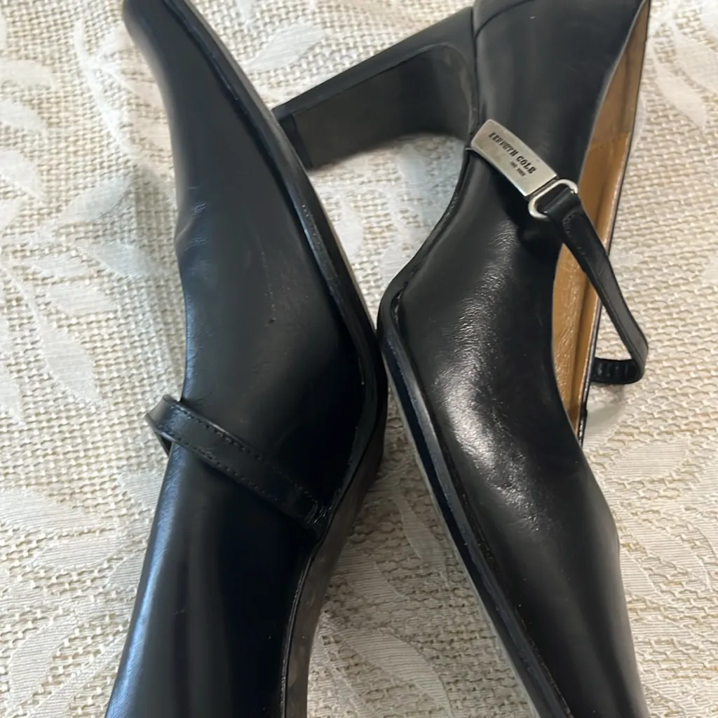 Kenneth Cole Black Leather Pumps Made in Spain‎ Size 10 - Image 8