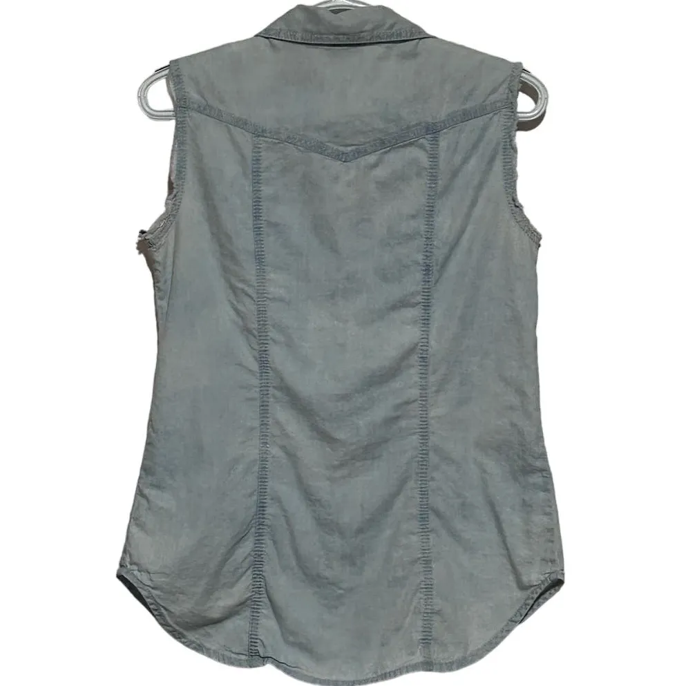 Mossimo Supply Co‎ Women's Light Blue Sleeveless Jean Shirt Pearl Buttons Size M Size M - Image 2