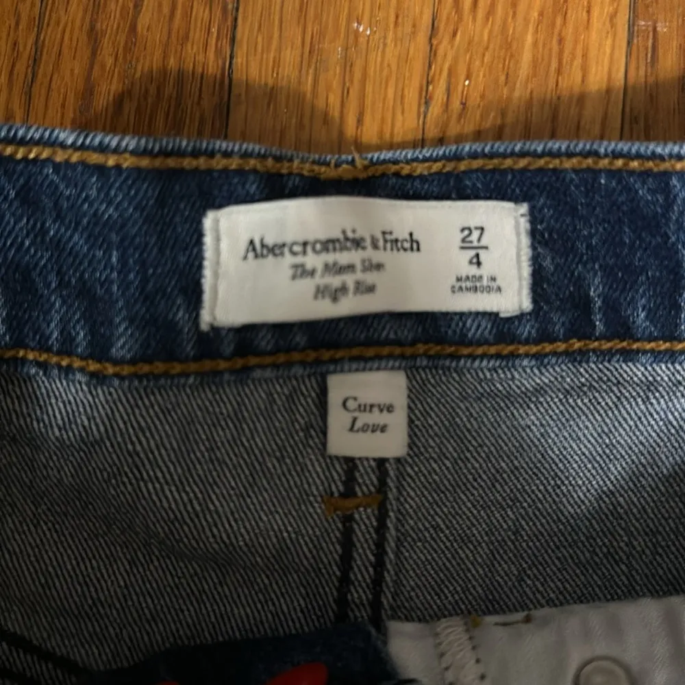 High waisted mom shorts - size 27 (size 4) - Image 3