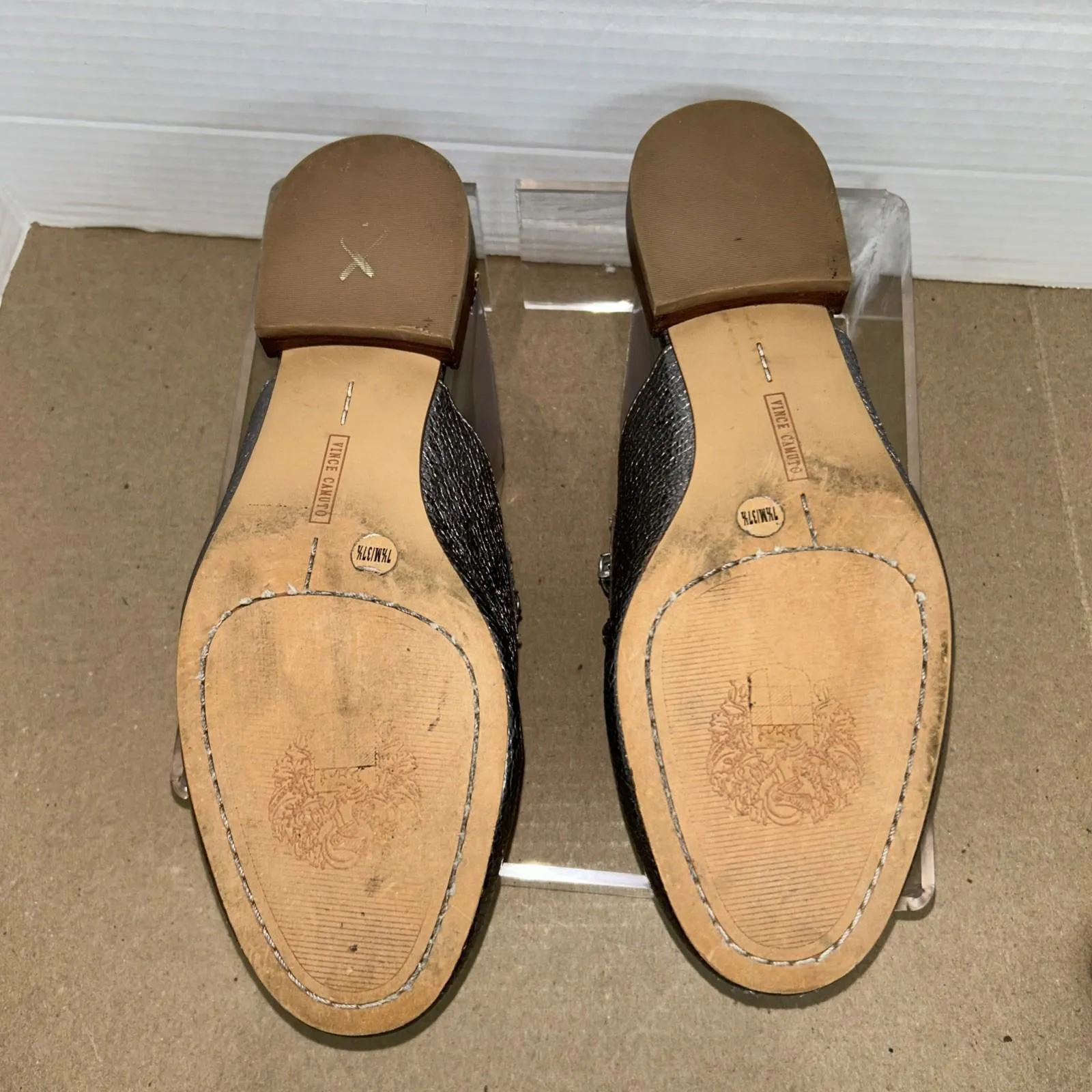 VINCE CAMUTO Women’s Torlissi Jewels Loafer Flat Mules Dark Gunmetal Size 7.5 - Image 7