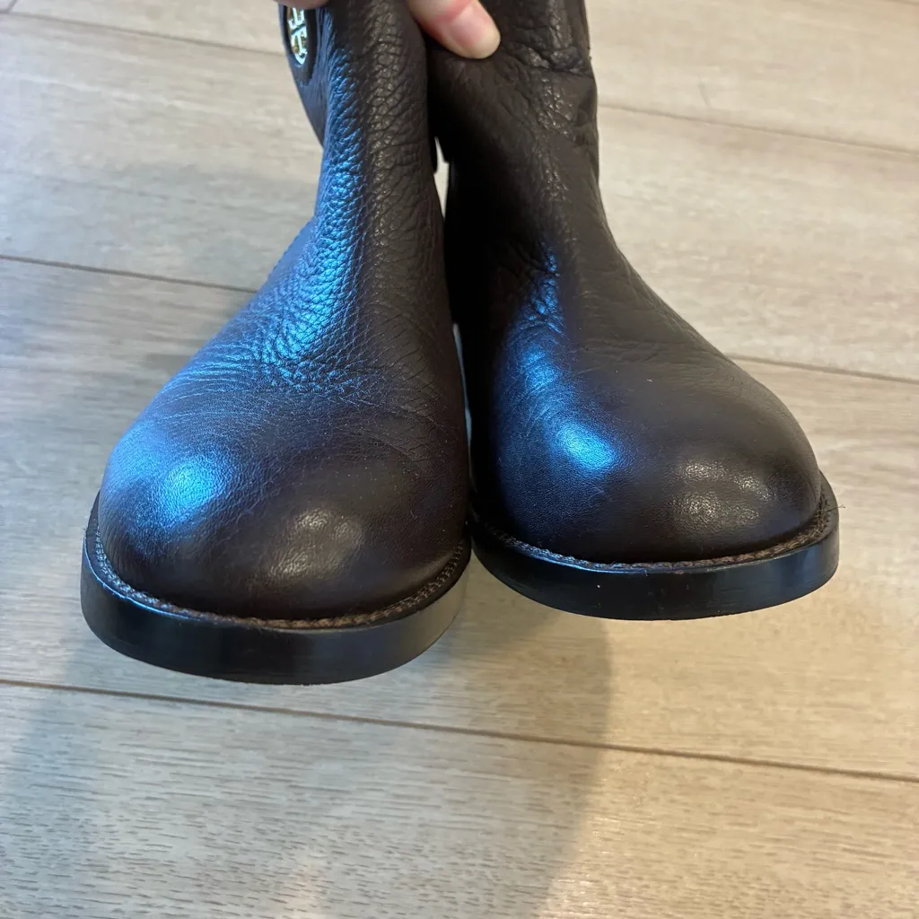 Tory Burch Junction Ankle Booties Boots Pebble Leather Brown Logo Size 6.5 - Image 4