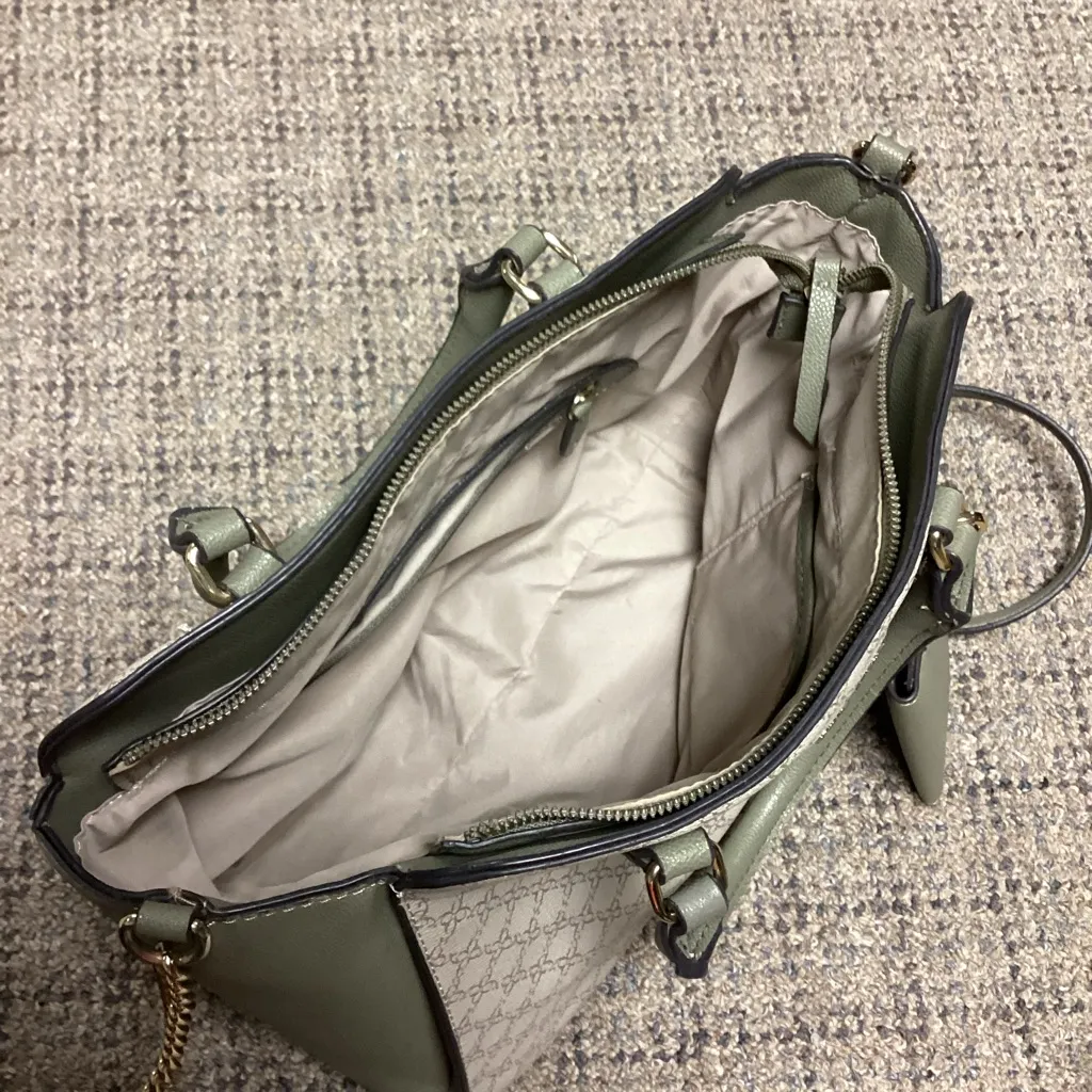 Nine West Olive Green Tan with Gold Chains Shoulder Crossbody or Hand Bag Purse - Image 6