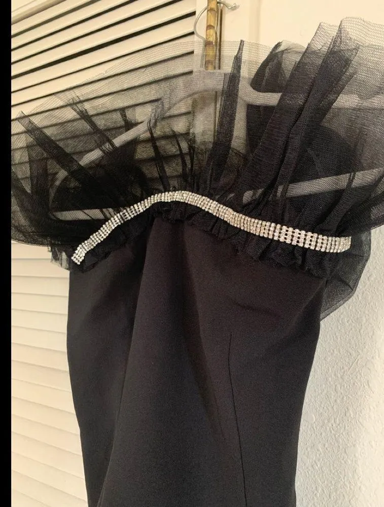 Tulip top tulle silhouette & sequins blackMINI cocktail dress Size 2 - Image 3