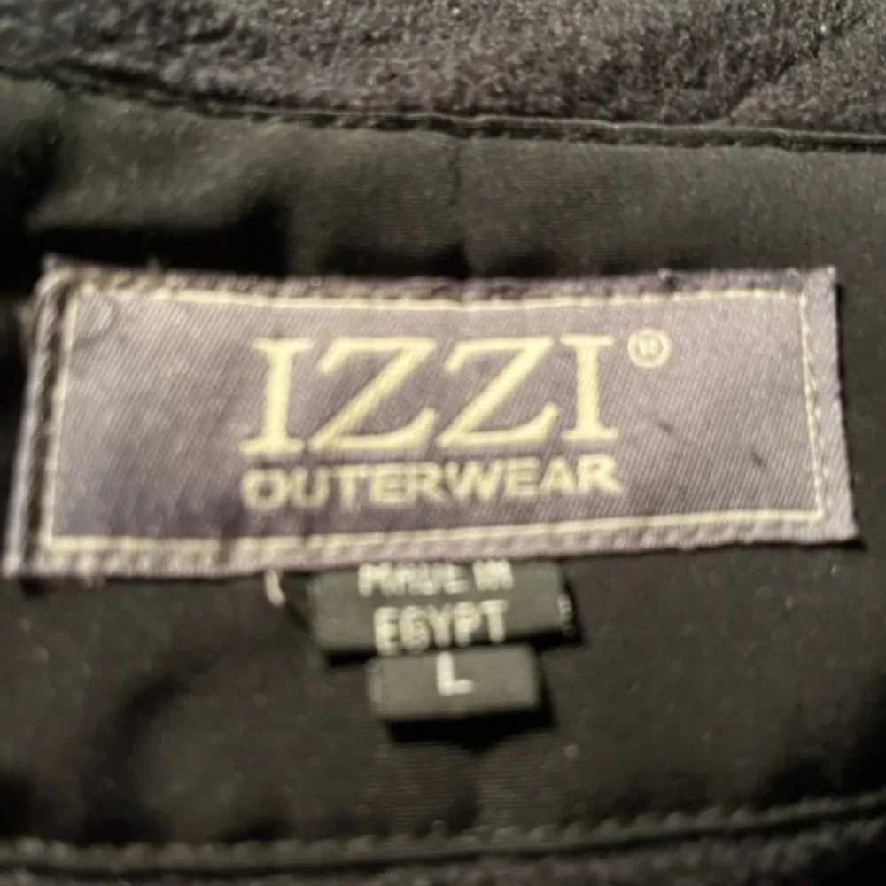 Izzi vintage Women's Black Winter Jacket Size Large - Image 6