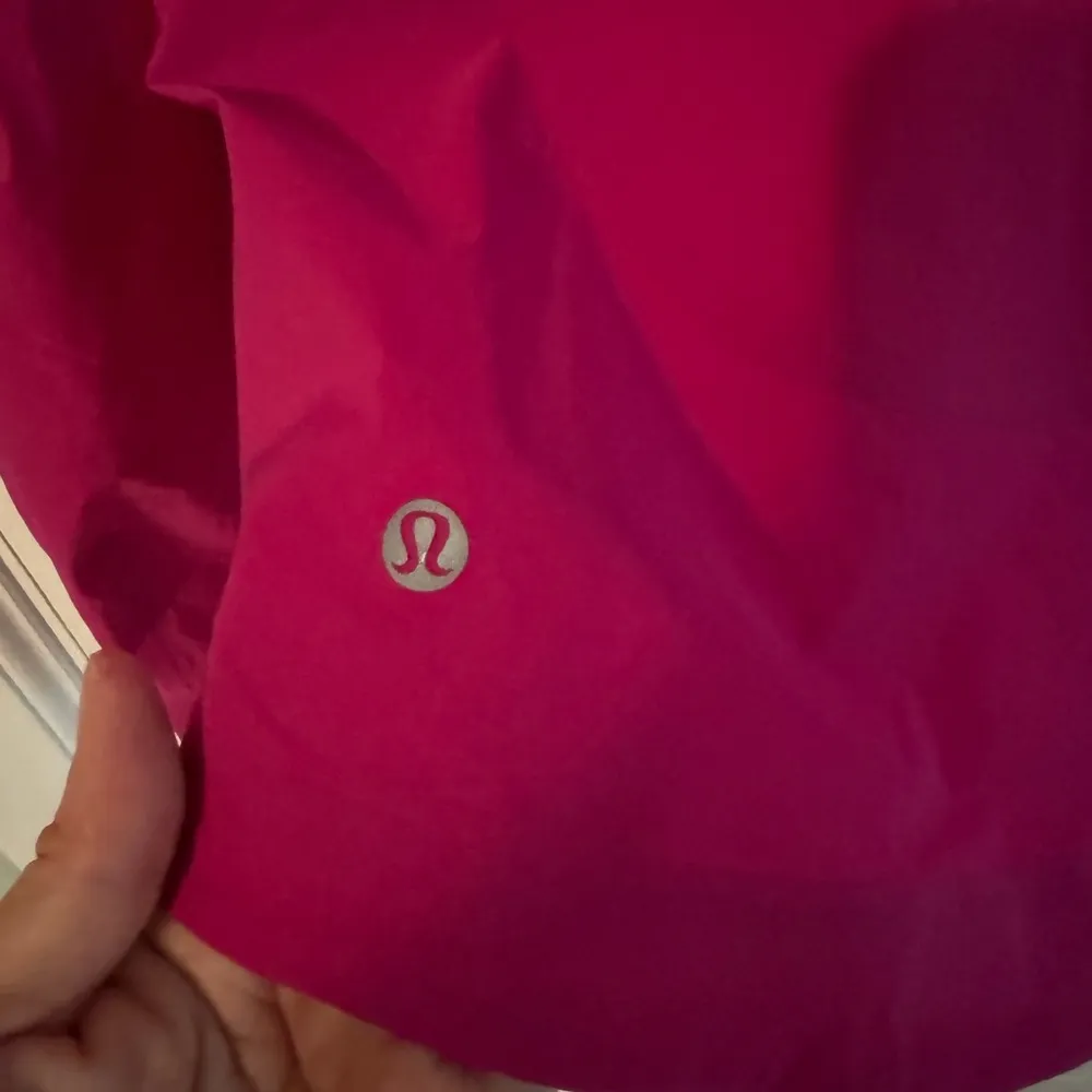 Women’s Fast Free Windbreaker Ripened Raspberry / Hot Pink Size 4 - Image 12