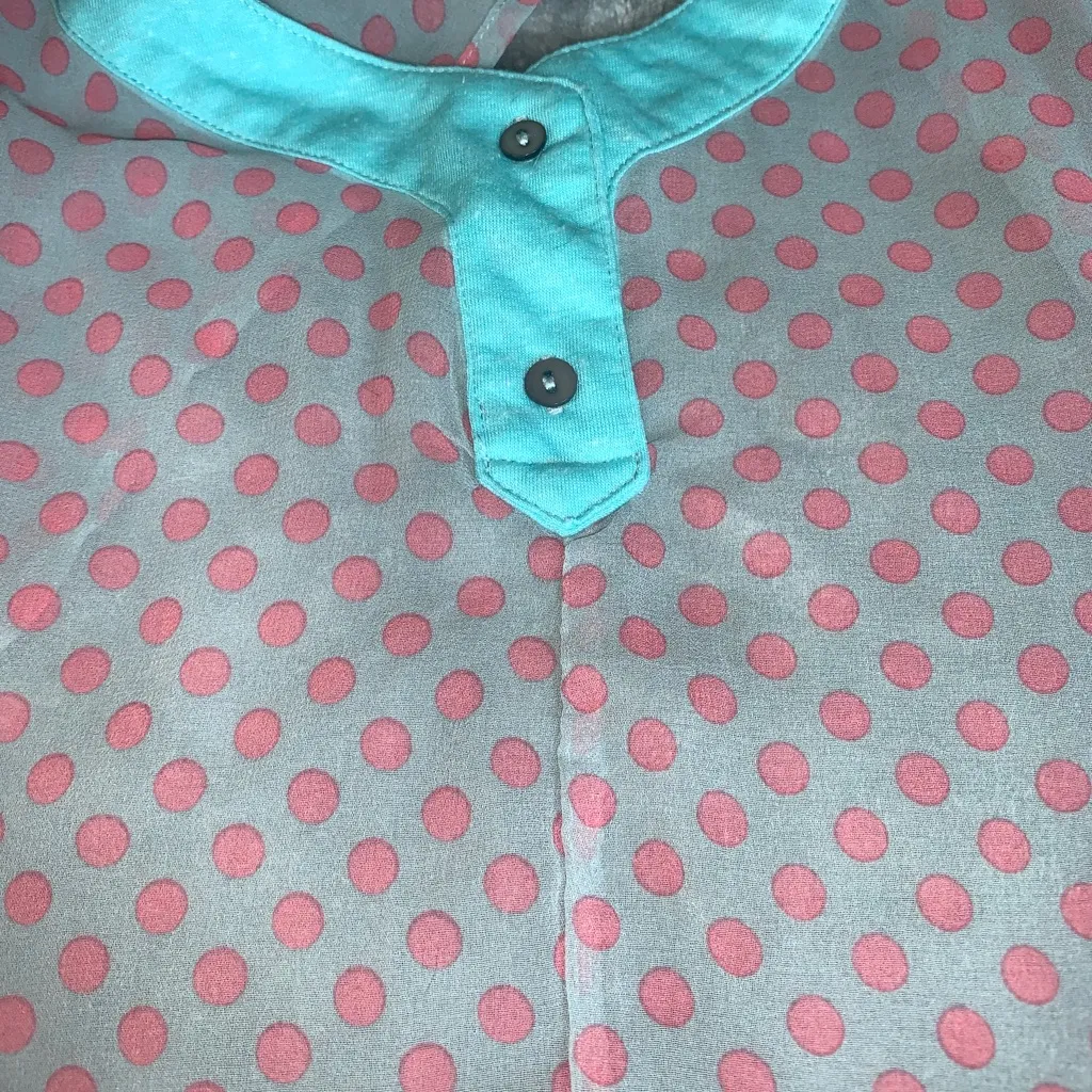 Double Zero Aqua Pink Polka Dot Sheer Blouse Hi Low Size Medium - Image 6