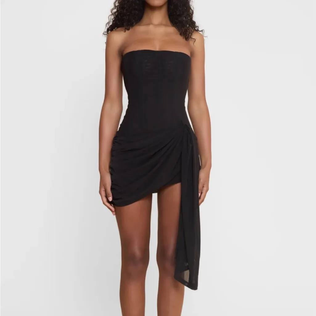 Leau Mira Mesh Dress Black - Image 3