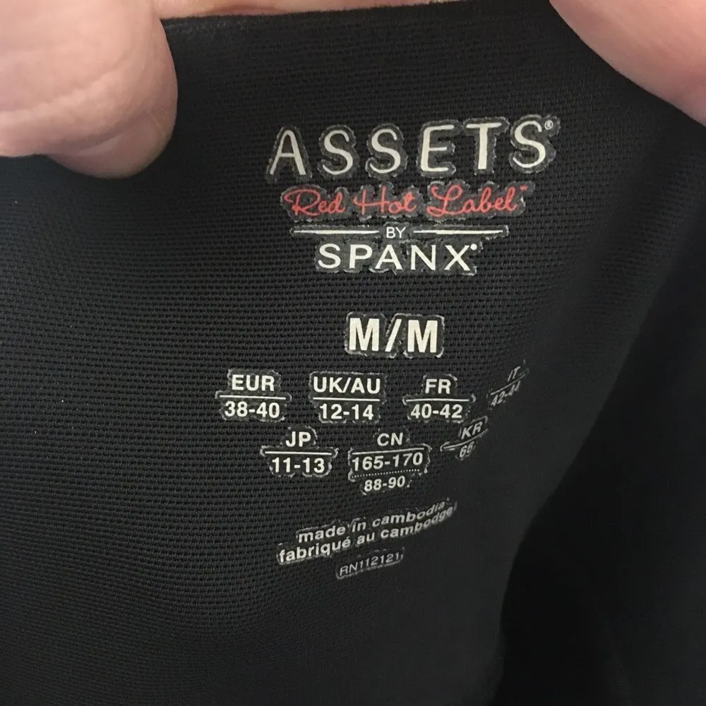 Spanx Red Hot Assets high waist black shape wear leggings - Image 4