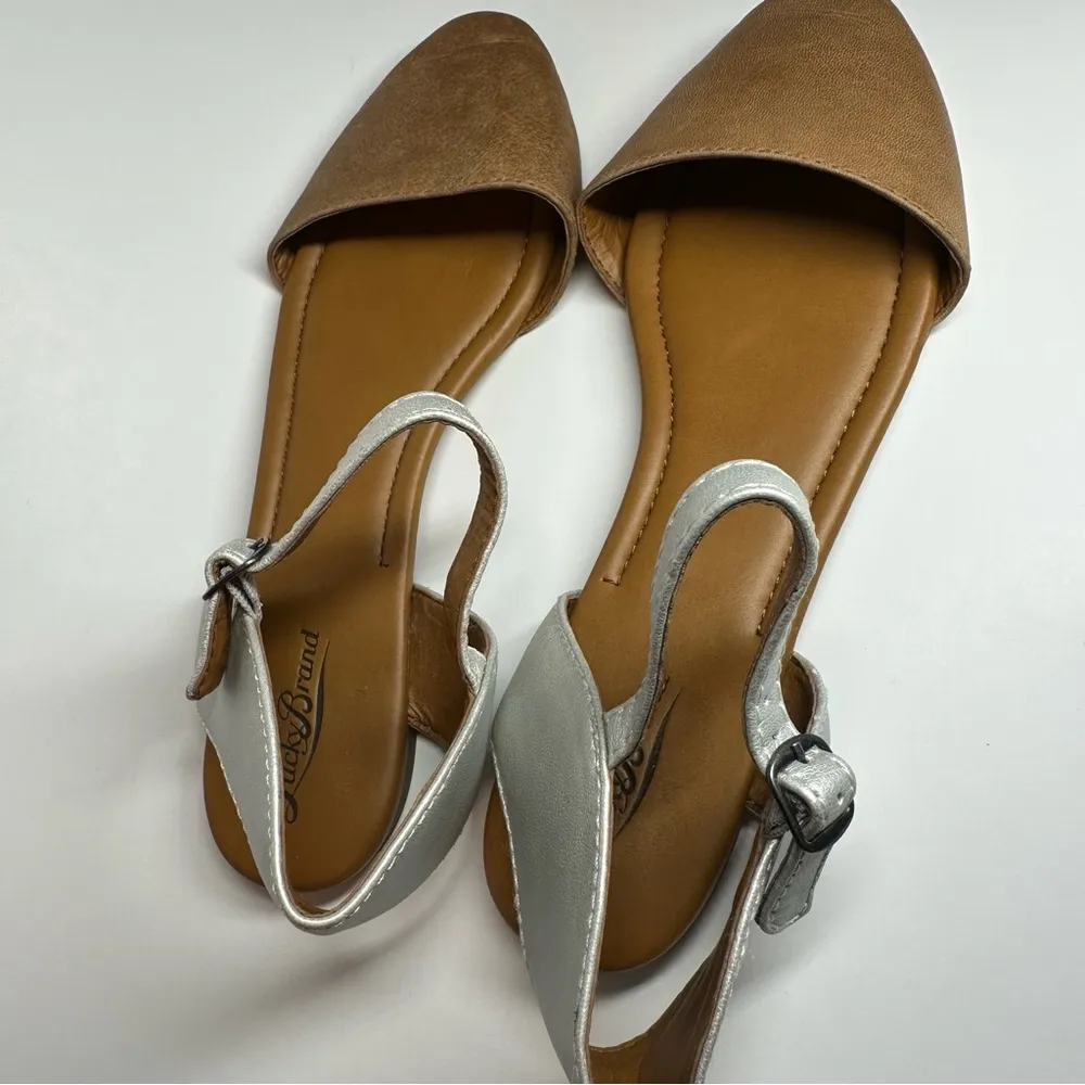 Lucky Brand Leather Abbee Sandal Shoe Almond Toe 8.5 Ankle Strap Flats Silver - Image 7