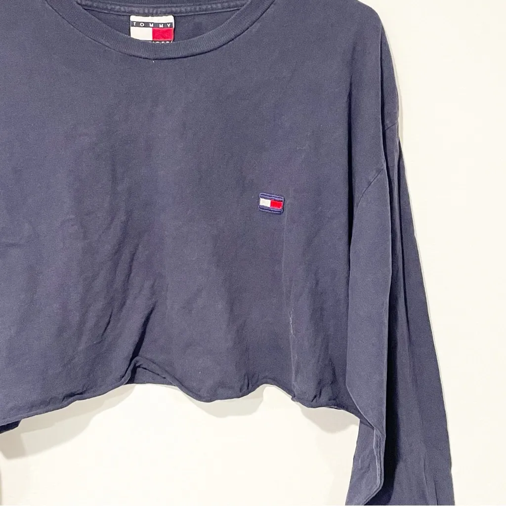 Tommy Hilfiger Vintage Size Large Blue Cropped Long‎ Sleeve T-shirt - Image 3