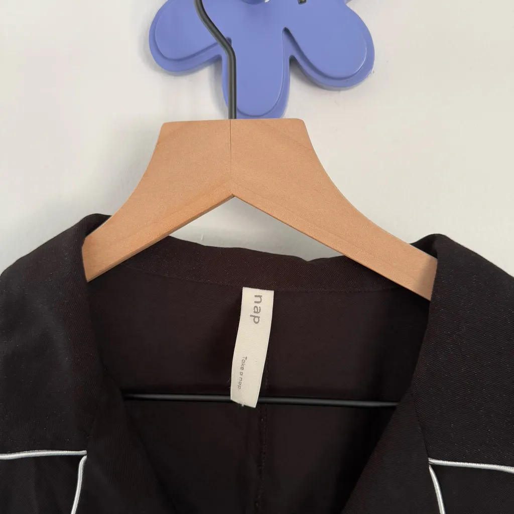 Nap Medium Black Pajama Set Long Sleeve Shirt & Shorts Loungewear Minimalist - Image 5