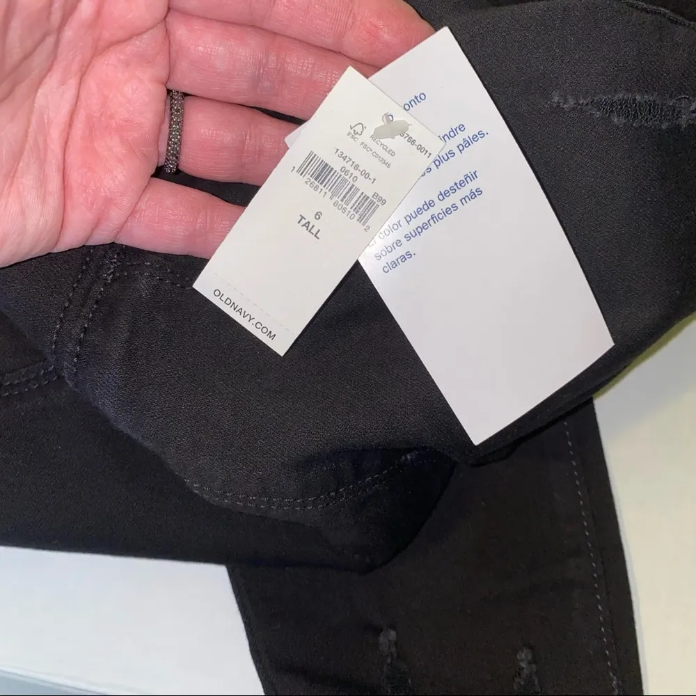 Old Navy Mid-Rise Black Rockstar Super Skinny Distressed/Raw Hem Denim Jegging - Image 7