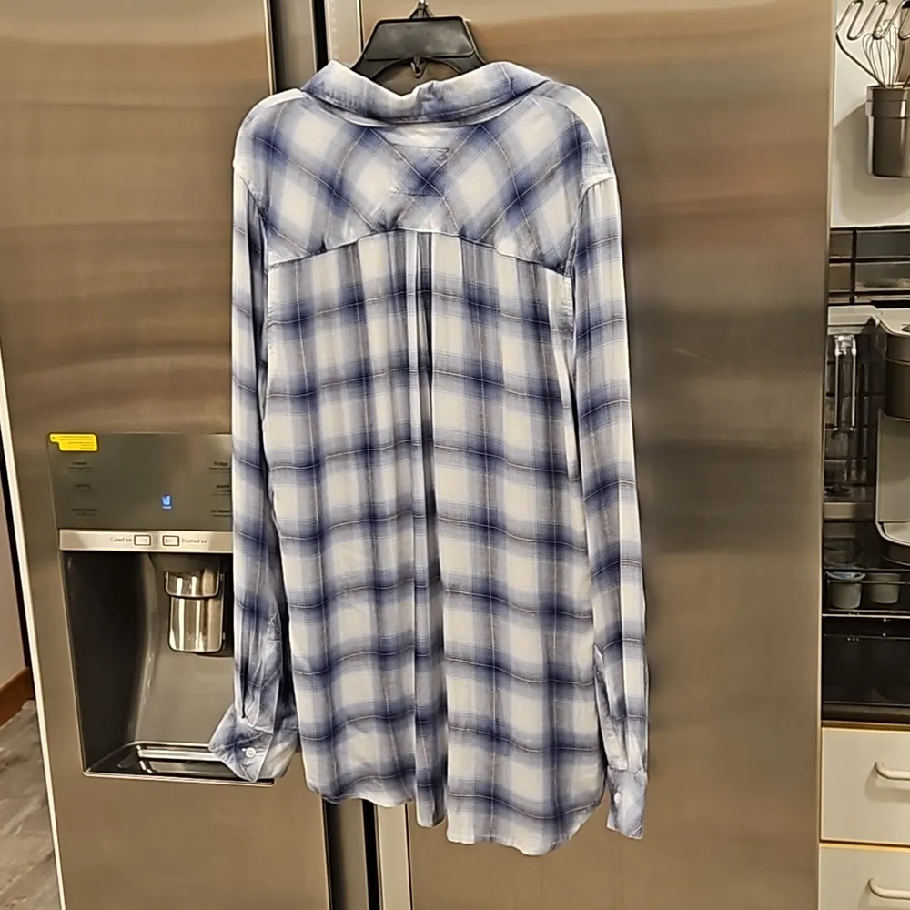 💕RAILS💕 Plaid Button Down Shirt ~ Blue White Gray Large L NWT - Image 2