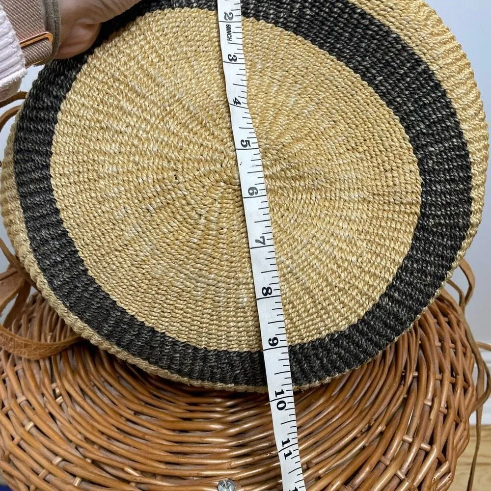 Vintage Handmade‎ Sisal Woven Leather Strap Market Tote Round Bag Tan Black Tan - Image 6