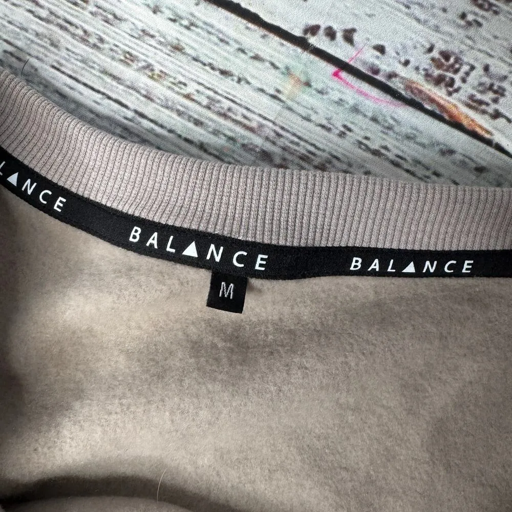 Balance Athletica Women's Essence Cropped Crew Sweatshirt Medium - Image 3