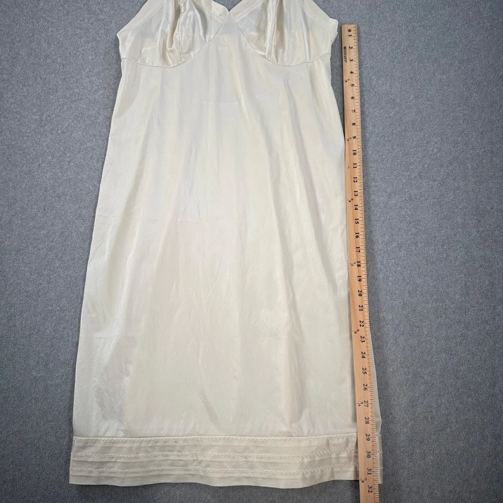 Kayser Vintage Full Slip Undergarment Womens 38 Tall Beige Nylon Adjustabl Strap Tan Size undefined - Image 4