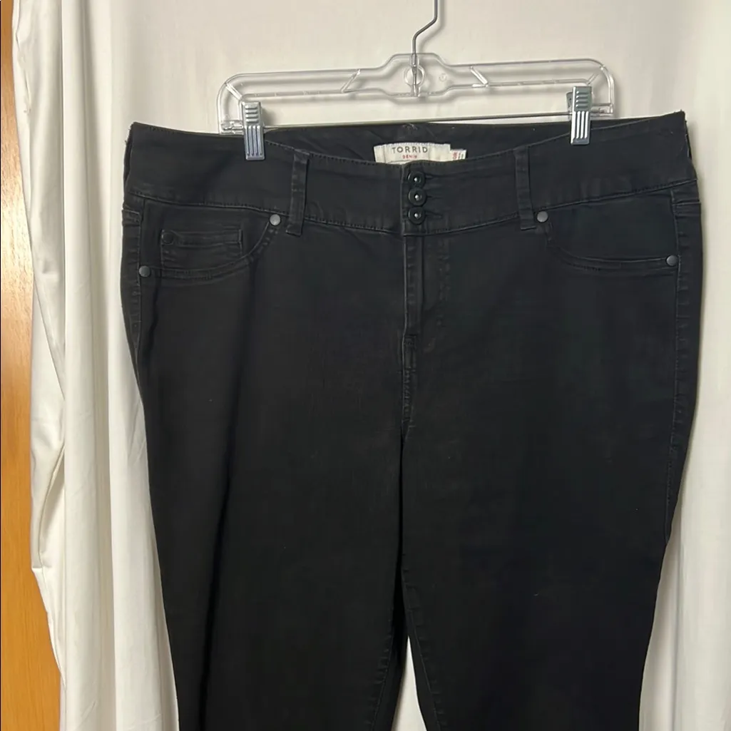 Torrid Women's Black Denim Jegging Size 20 - Image 3