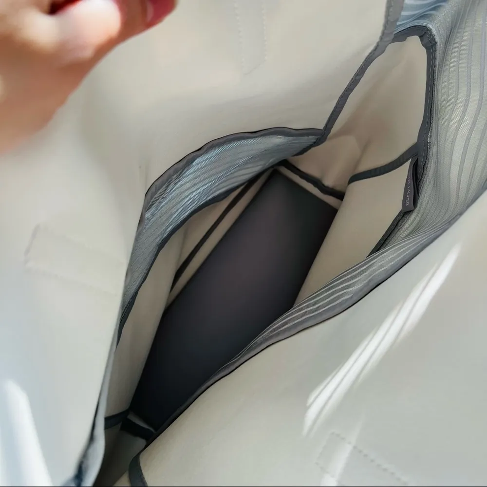 Estee lauder white leather mesh tote bag - Image 5