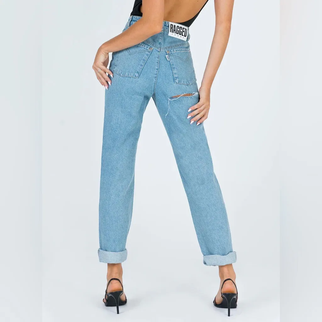 NEW Ragged Priest Butt Cut Jeans in Light Blue Denim Womens 26 Straight Leg - Image 4