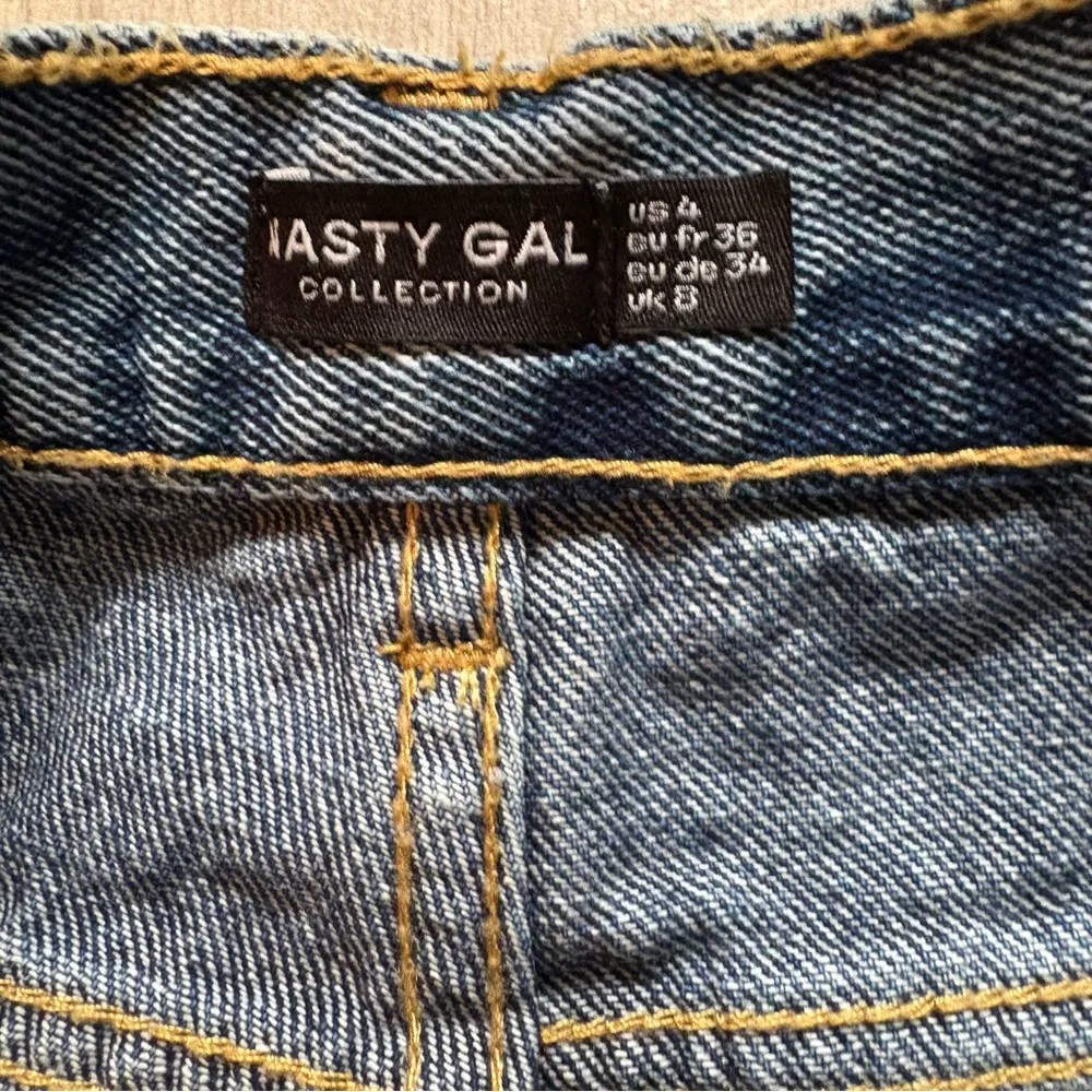 Nasty Gal Denim Contrast Hem Straight Jeans, Sz 4 - Image 15