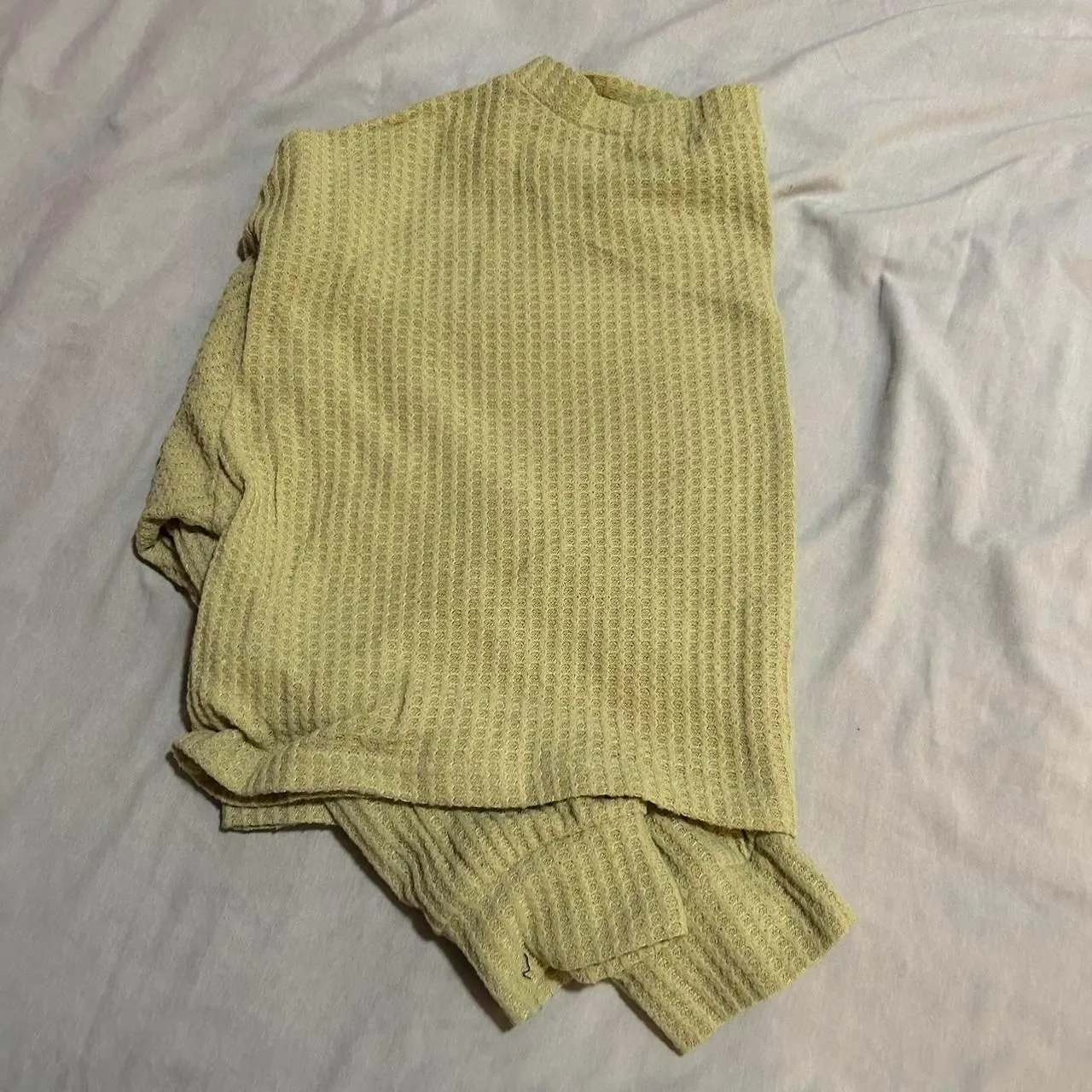 Romwe Light Green thermal crop top - Image 4