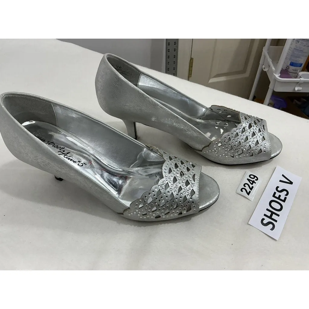 Womans Easy Street Alive 5 Silver Slip On Peep Toe Dress Shoes Rhinestones 10 M - Image 2