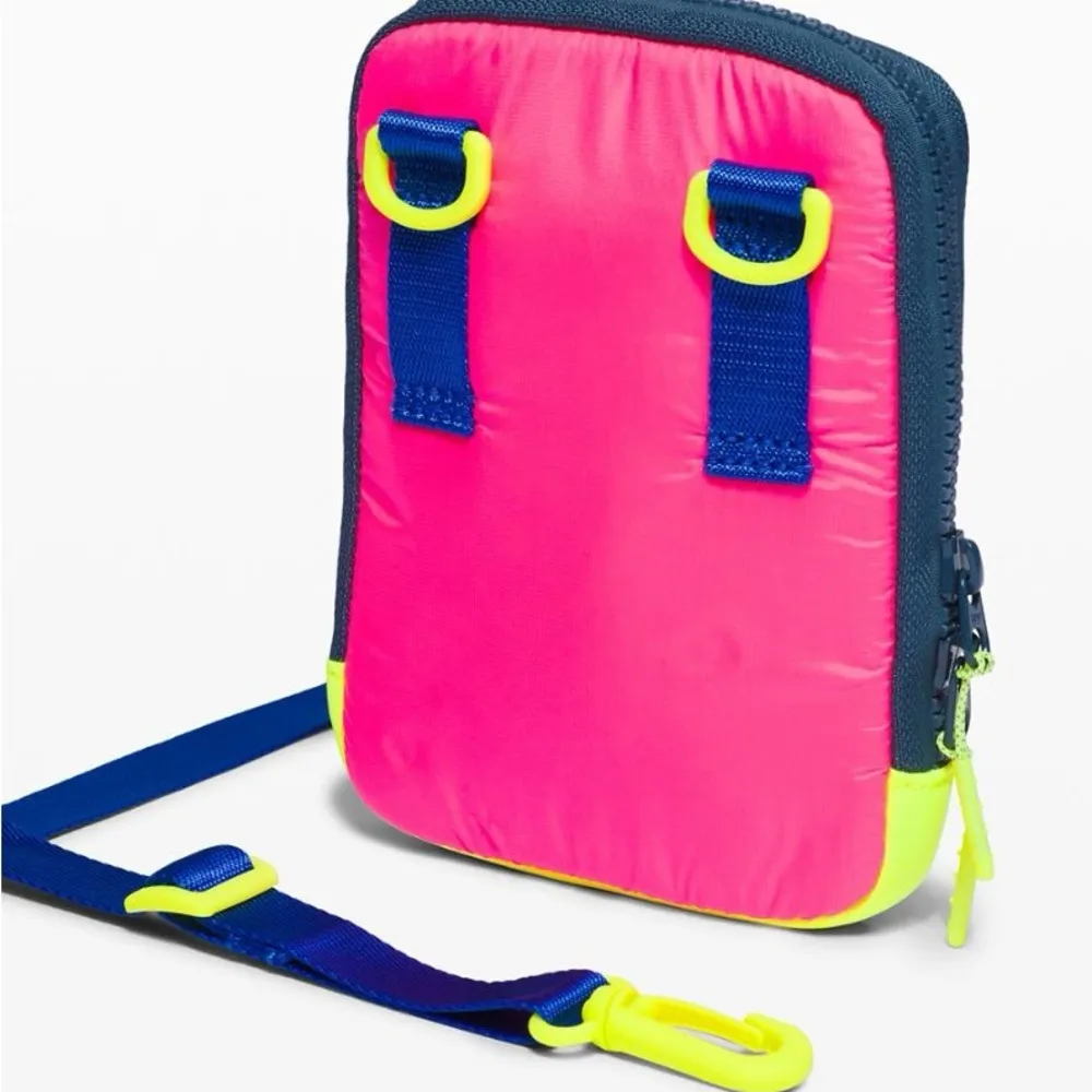 Lululemon Easy Access Crossbody - Image 8