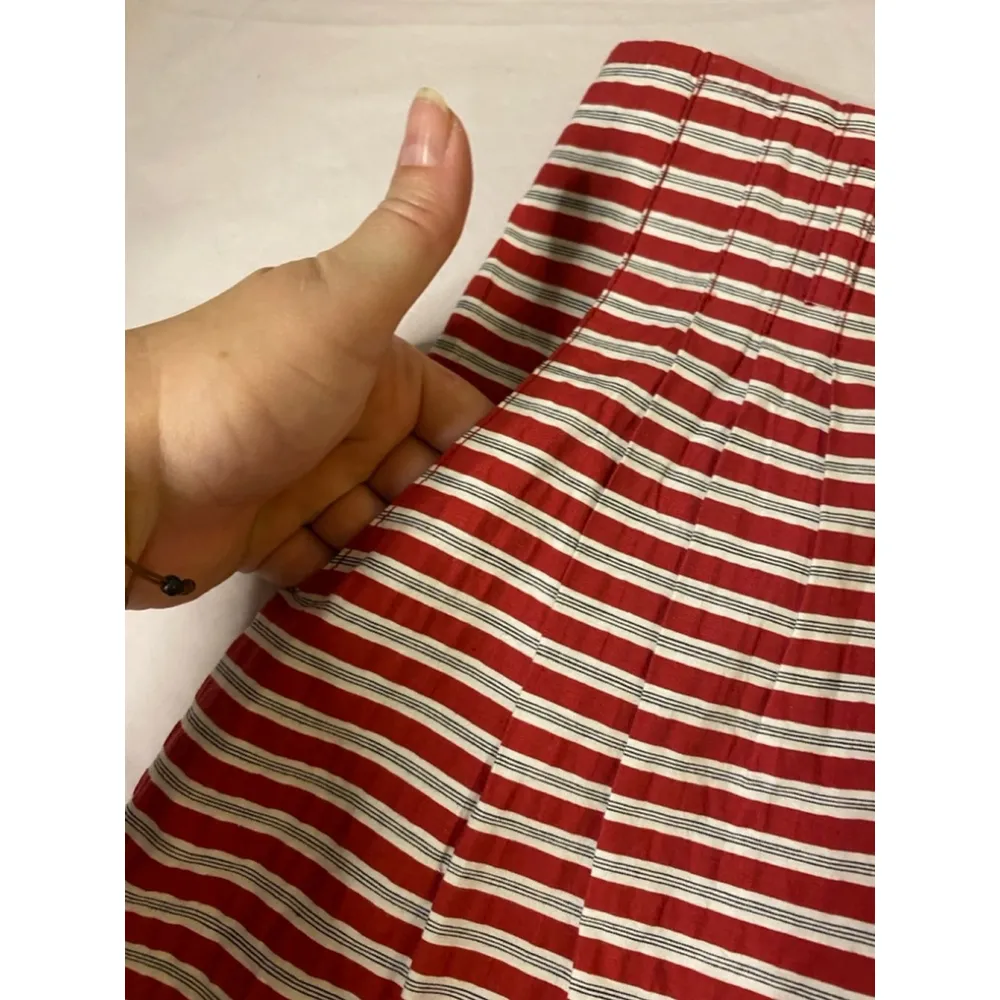 Nanette Lepore  Red White Striped Women's Shorts Size 4 - Image 9