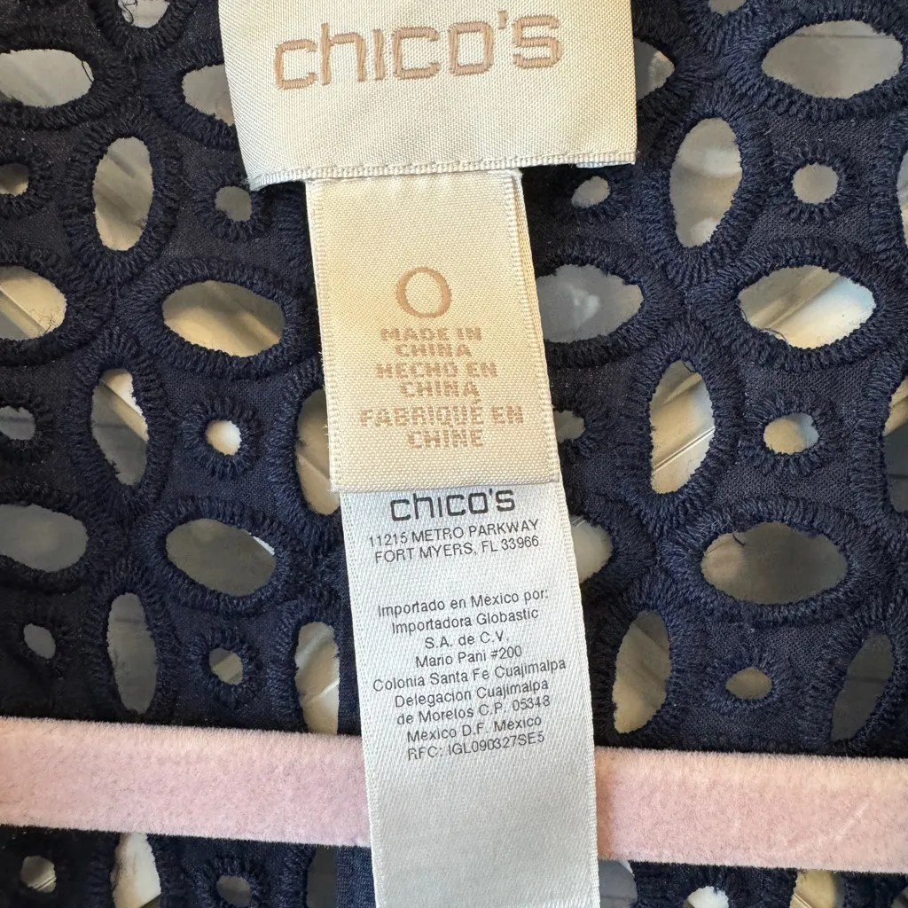 Chico’s Blue Eyelet Vest Jacket size‎ 0 - Image 4