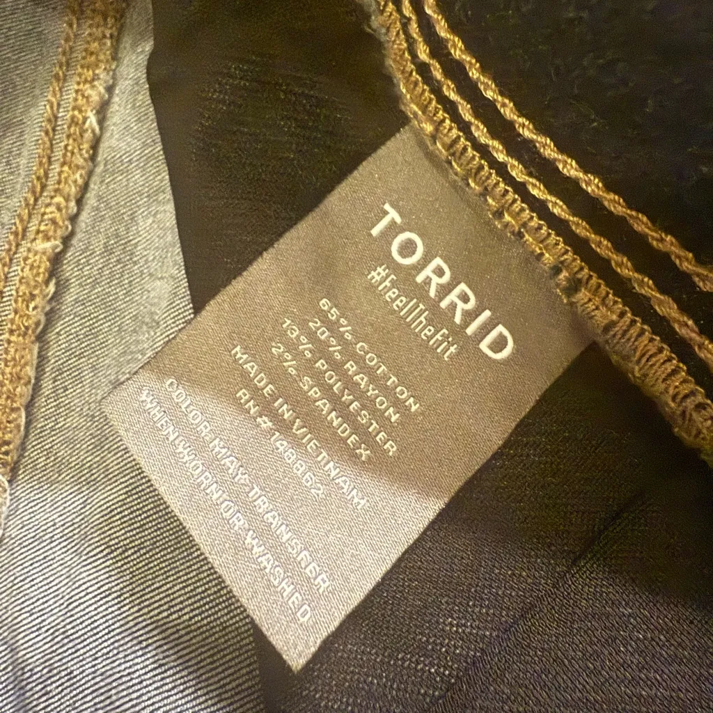 Torrid Lean Jean Skinny High-Rise Front Fade Dark Wash Jean Jeggings - size 2 - Image 5