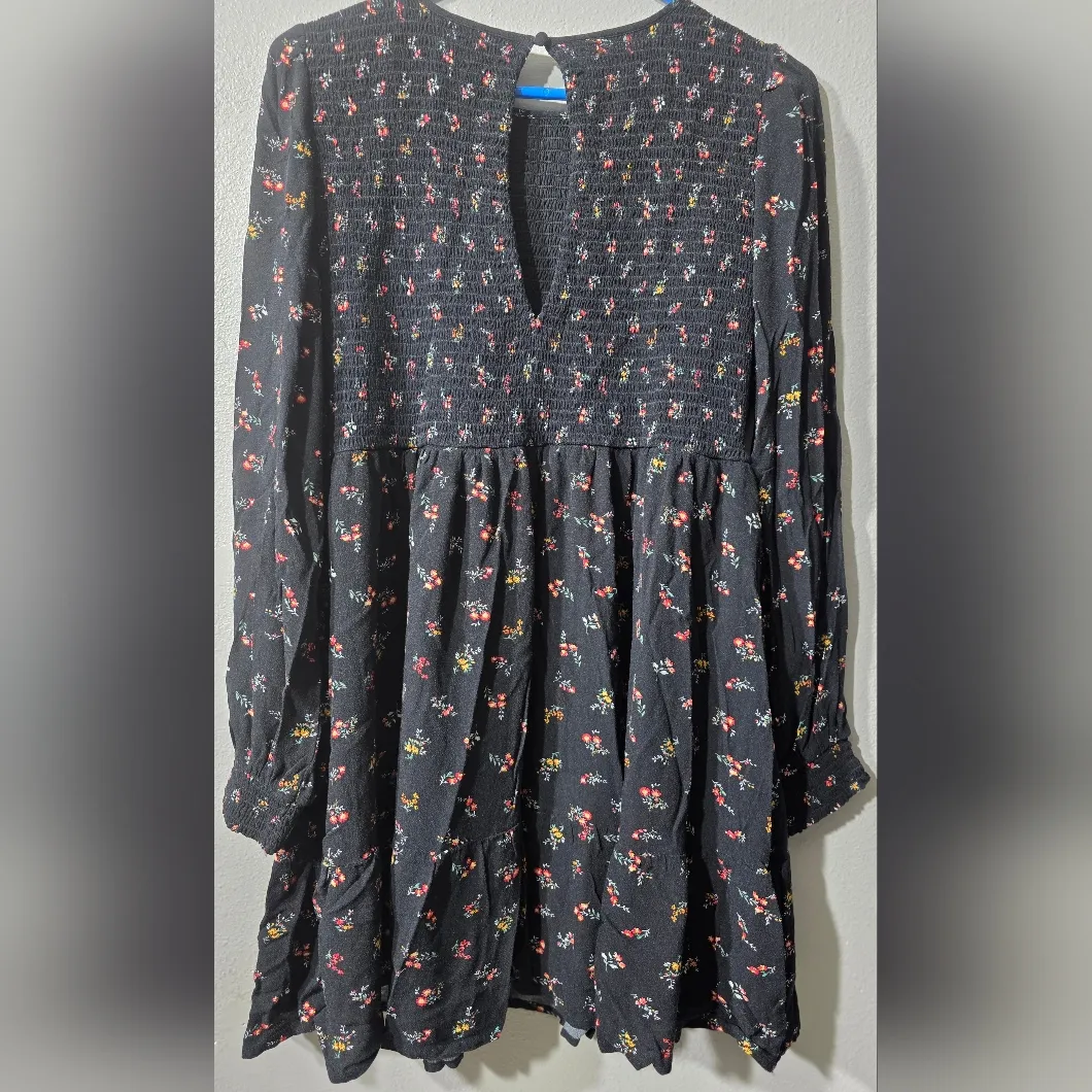 Women's American Eagle Outfitters Black Ditzy Floral Long Sleeve Mini Dress M - Image 2